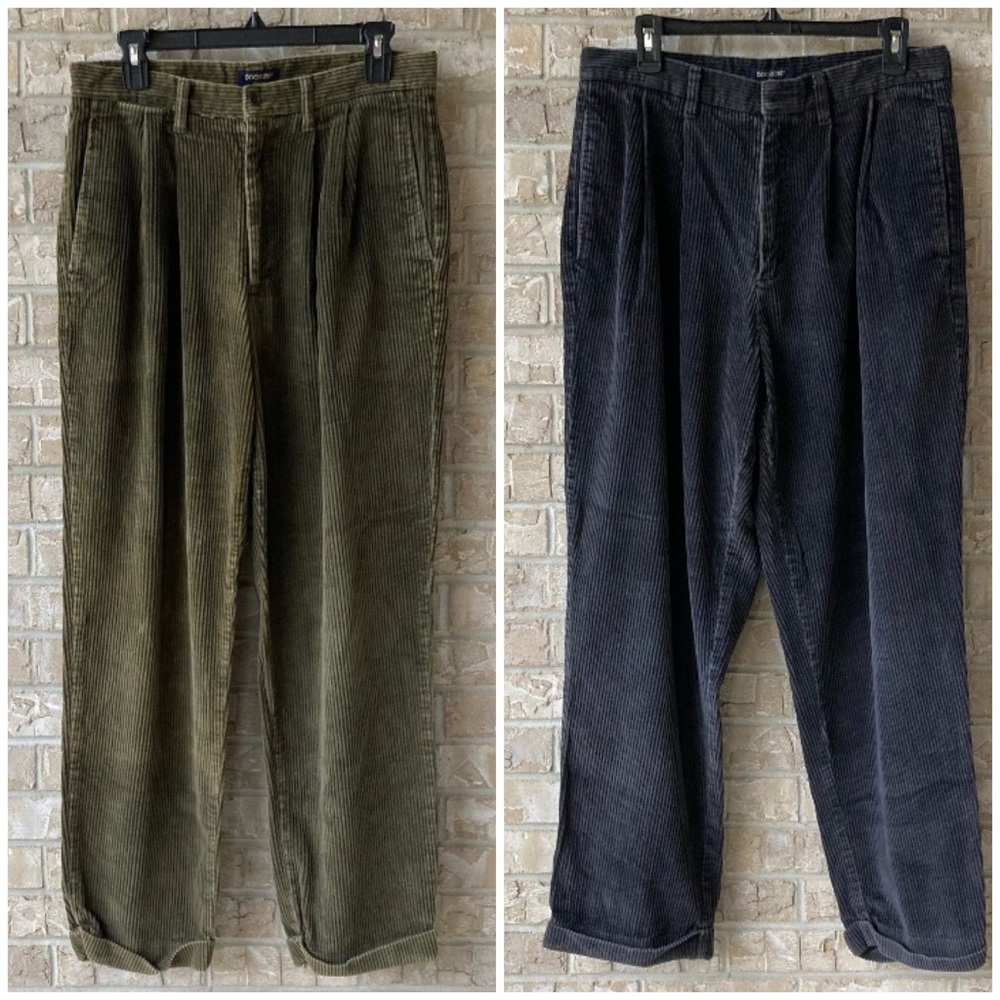 Bulk of 2 Dockers Khakis Pants Size 32/32, 33/32 🌺